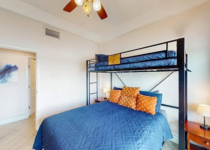 H103 @ Mara Laguna